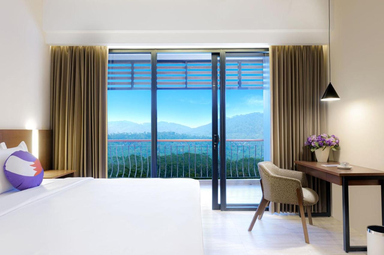Fox Harris Hotel & Convention Banjarnegara Exterior foto