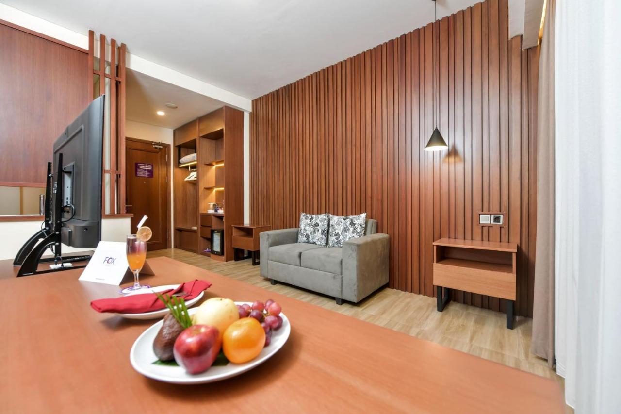 Fox Harris Hotel & Convention Banjarnegara Exterior foto